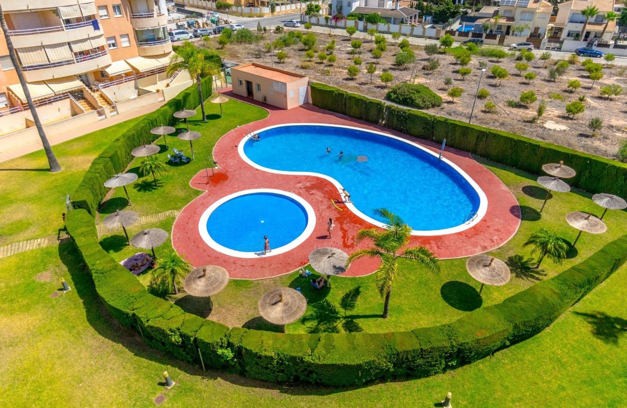 Resale - Apartment - Orihuela Costa - Altos de Campoamor