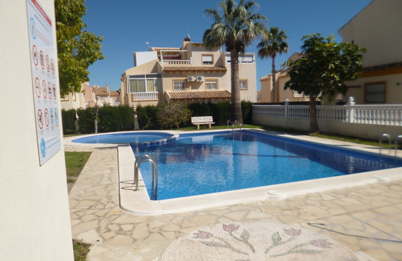 Reventa - Semi Detached Villa - Playa Flamenca
