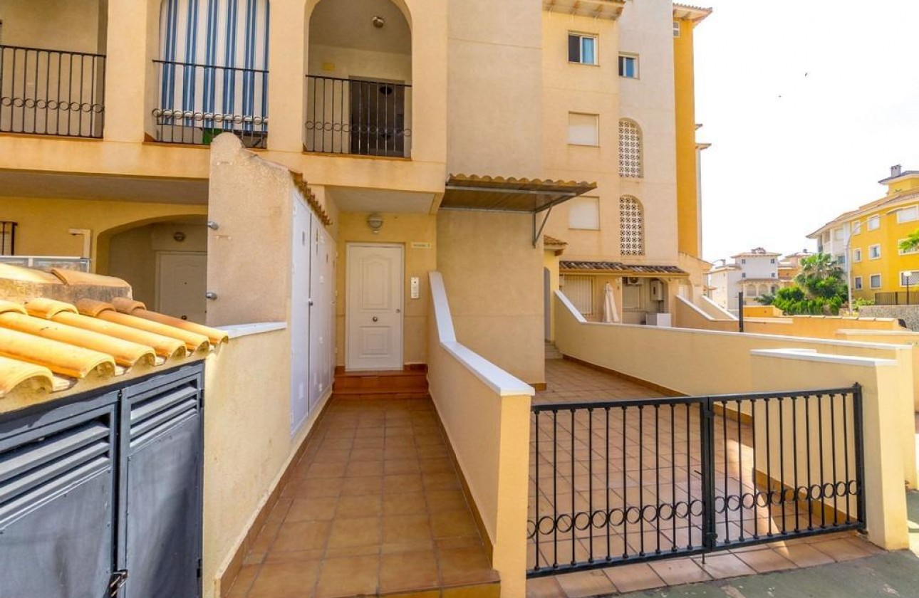 Reventa - Apartamento - Orihuela Costa - Campoamor