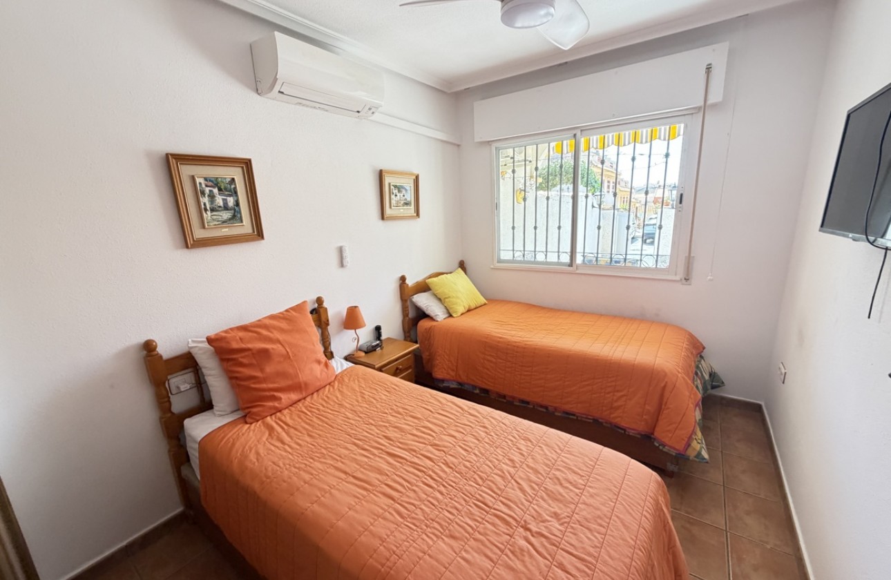 Resale - Bungalow - La Zenia