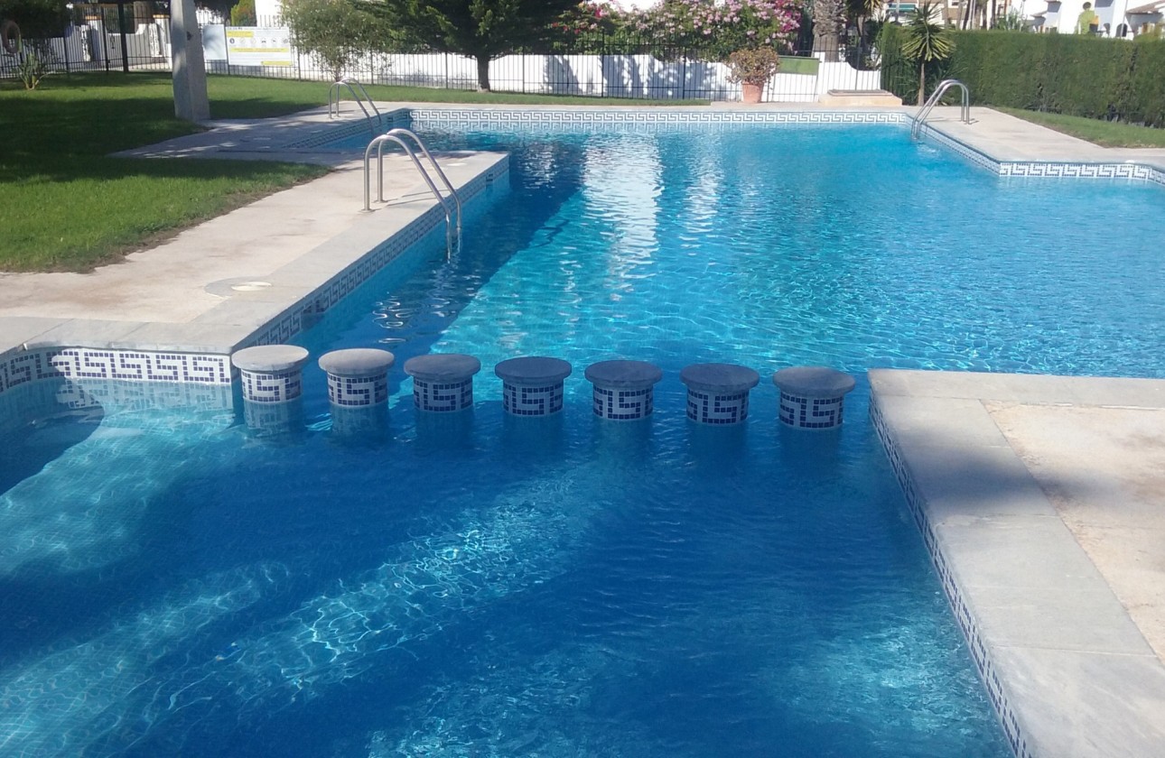 Resale - Villa - Villamartin