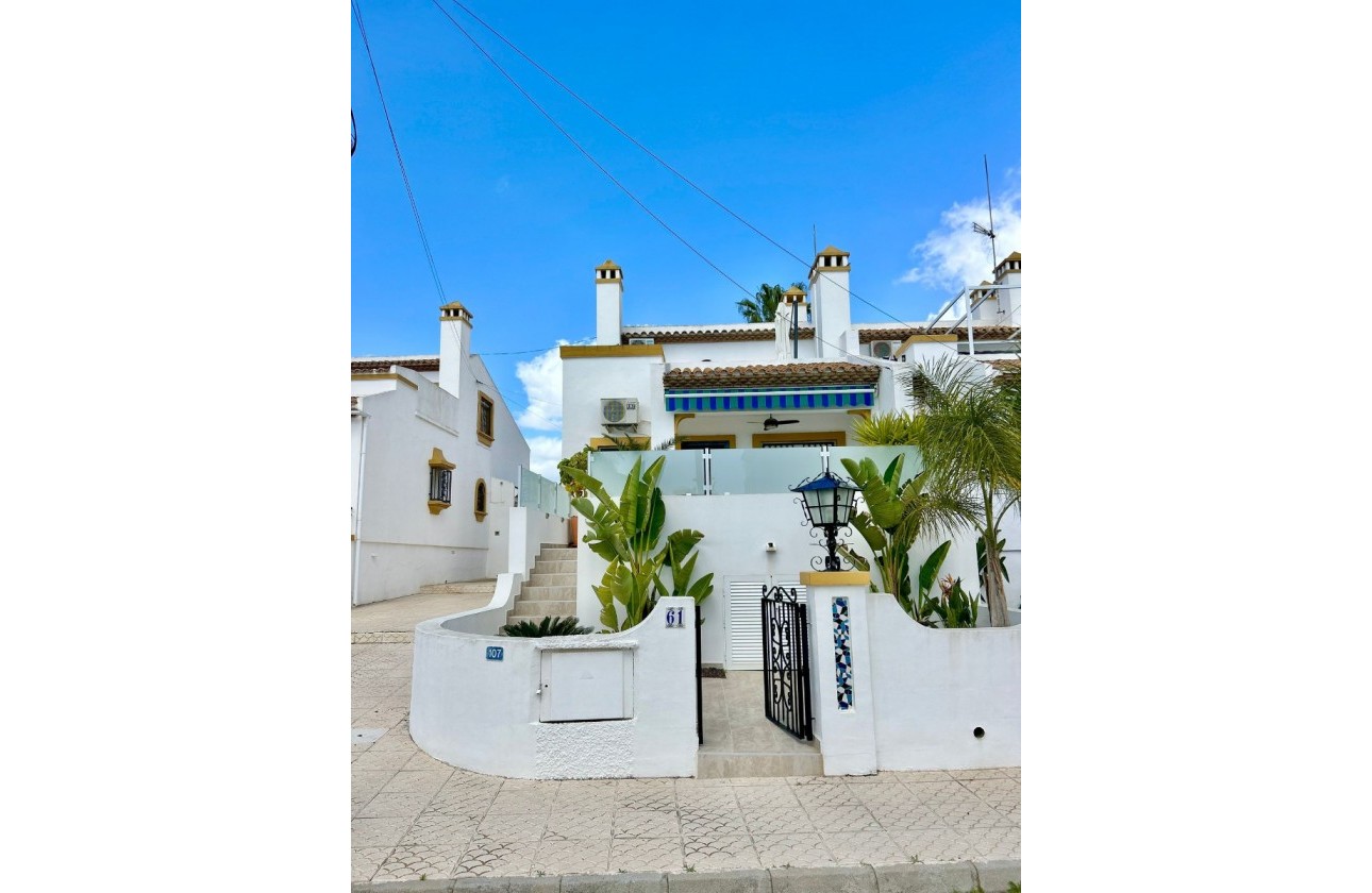 Resale - Villa - Villamartin