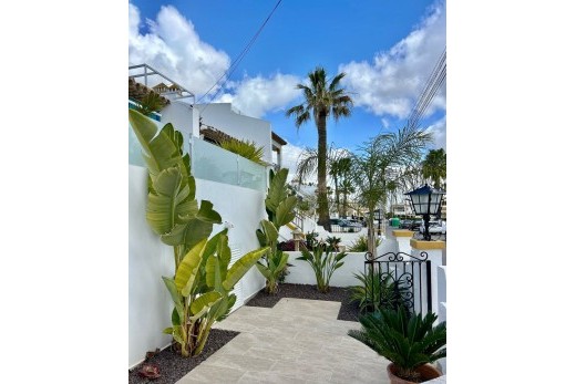 Resale - Villa - Villamartin