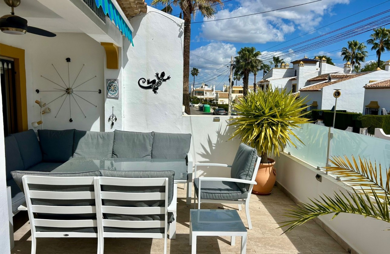 Resale - Villa - Villamartin