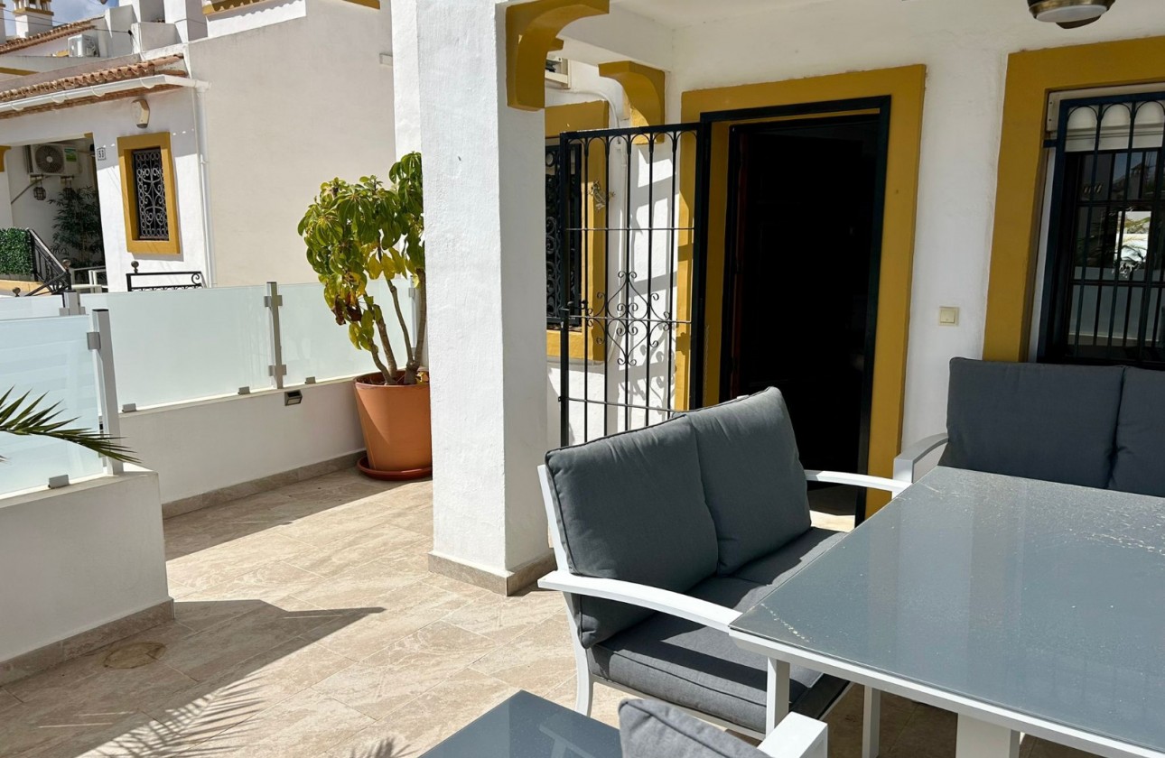 Resale - Villa - Villamartin