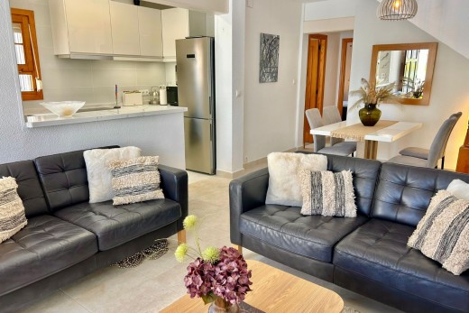 Resale - Villa - Villamartin