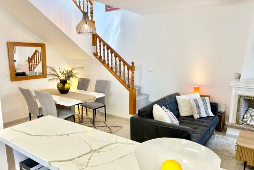 Resale - Villa - Villamartin