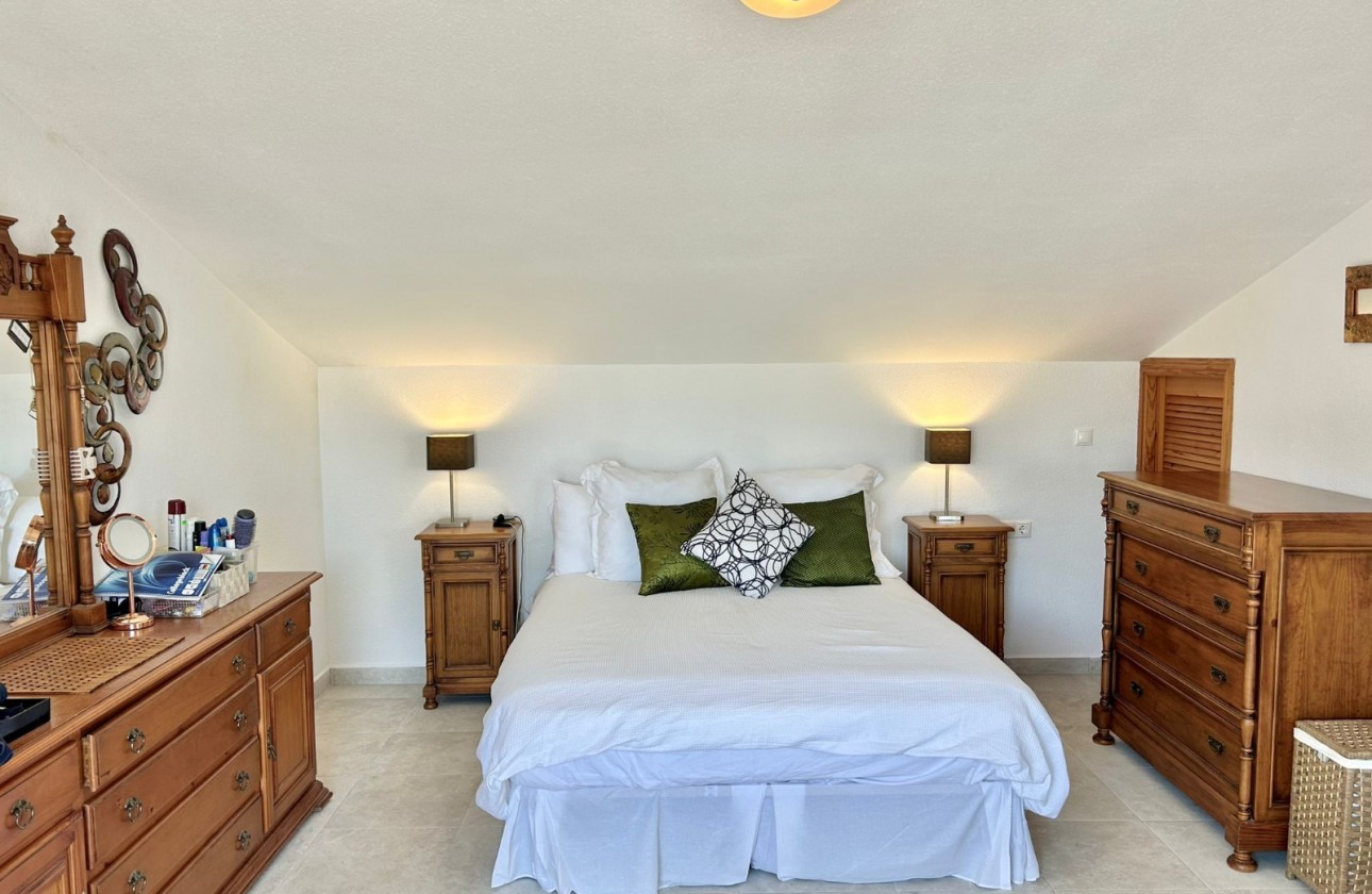 Resale - Villa - Villamartin