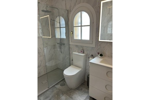 Resale - Villa - Villamartin