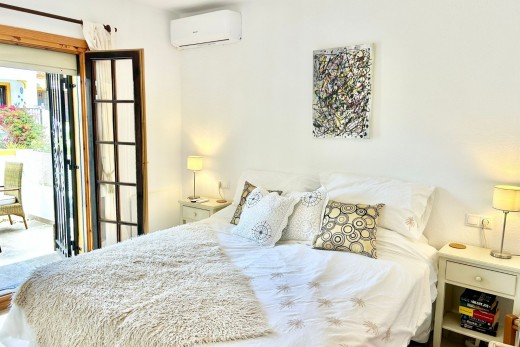 Resale - Villa - Villamartin