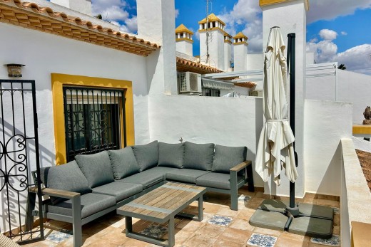 Resale - Villa - Villamartin