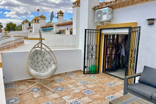 Resale - Villa - Villamartin