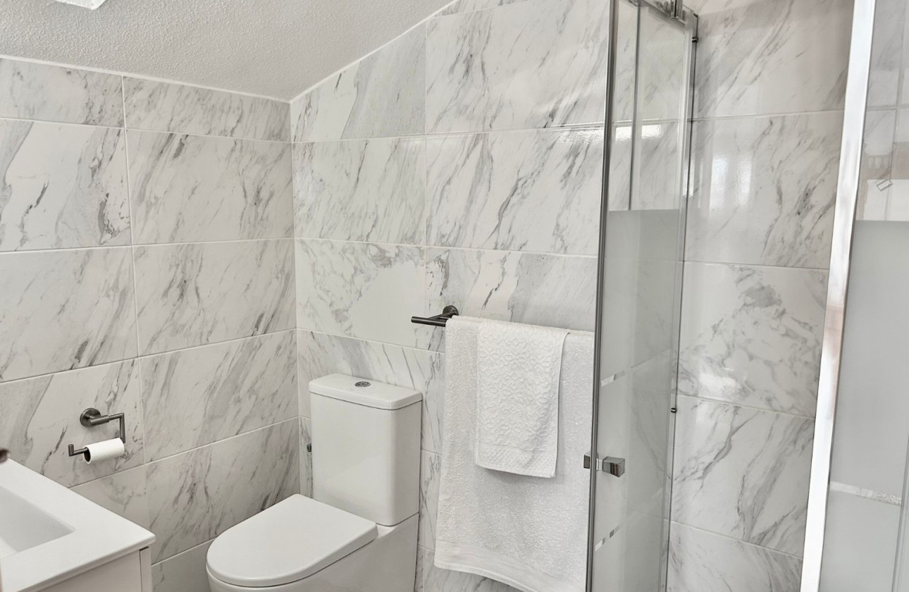 Resale - Villa - Villamartin