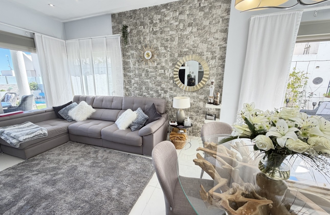 Återförsäljning -  - Villamartin