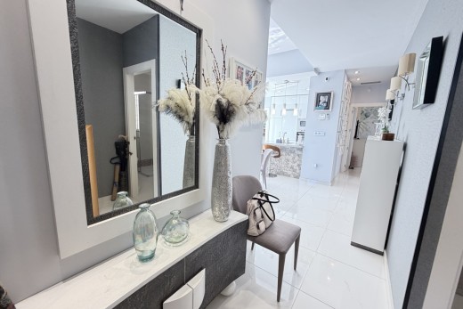 Återförsäljning -  - Villamartin