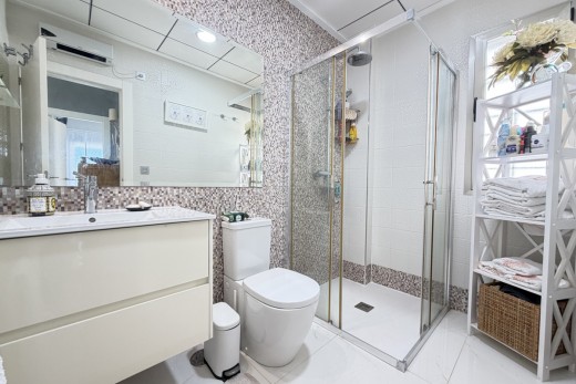 Återförsäljning -  - Villamartin