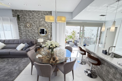 Återförsäljning -  - Villamartin