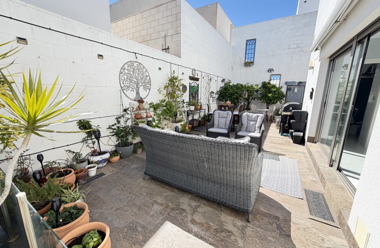 Återförsäljning -  - Villamartin