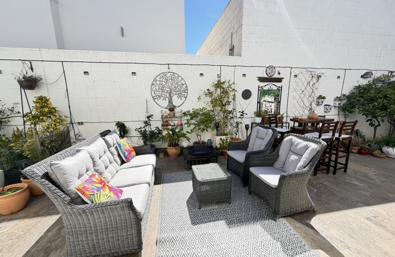 Återförsäljning -  - Villamartin