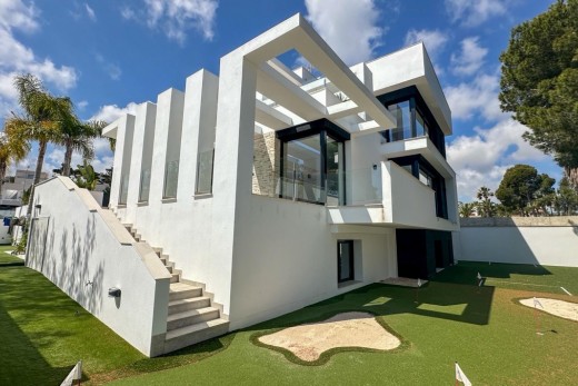 Resale - Villa - Villamartin