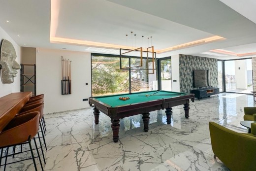 Resale - Villa - Villamartin