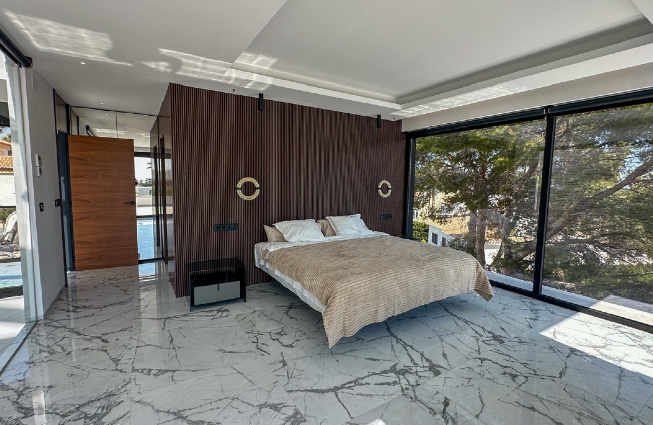 Resale - Villa - Villamartin