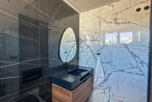 Resale - Villa - Villamartin