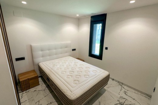 Resale - Villa - Villamartin