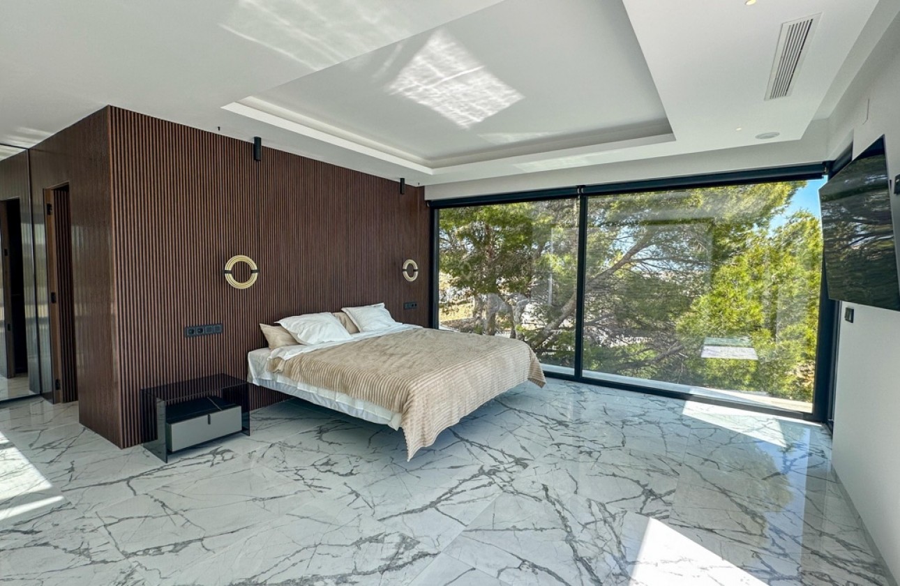 Resale - Villa - Villamartin