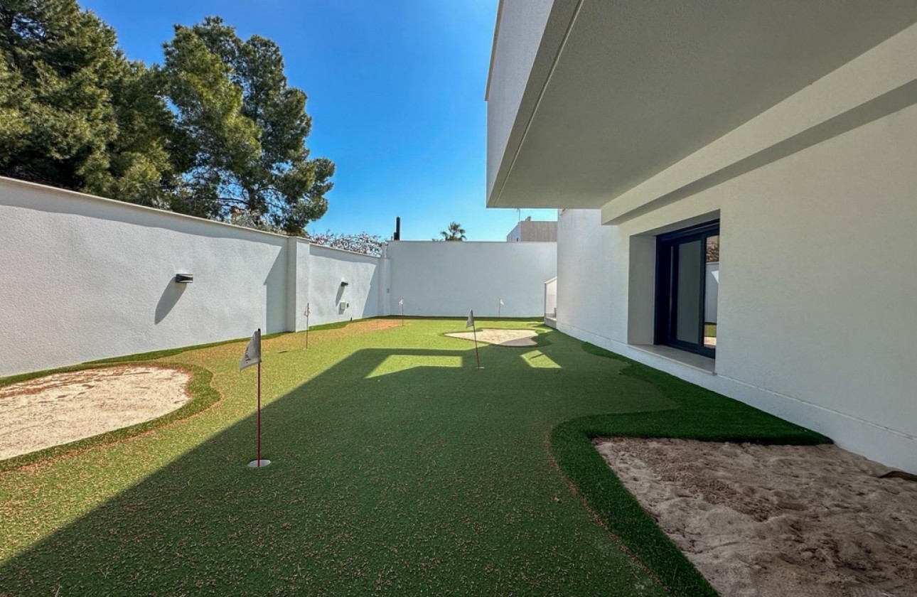 Resale - Villa - Villamartin