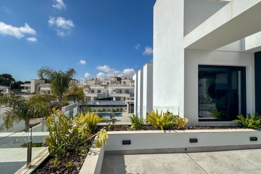 Resale - Villa - Villamartin