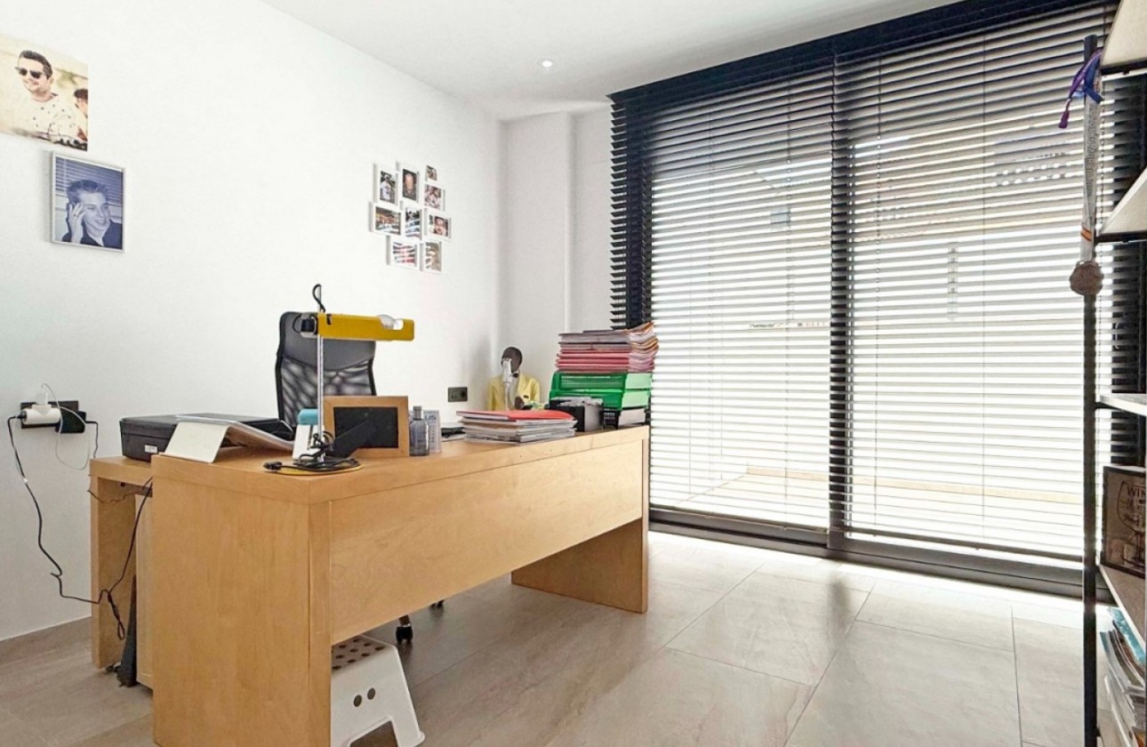 Resale - Detached Villa - Orihuela Costa - Villamartín