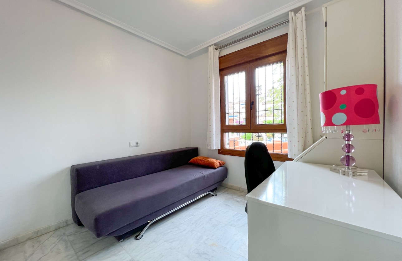 Resale - Apartment - Orihuela Costa - Pau 8
