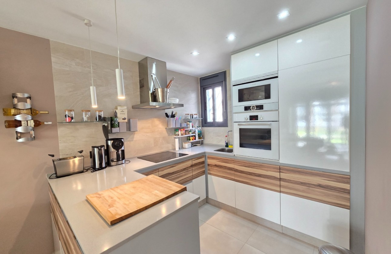 Reventa - Apartment / Flat * - Orihuela Costa * - Punta Prima *