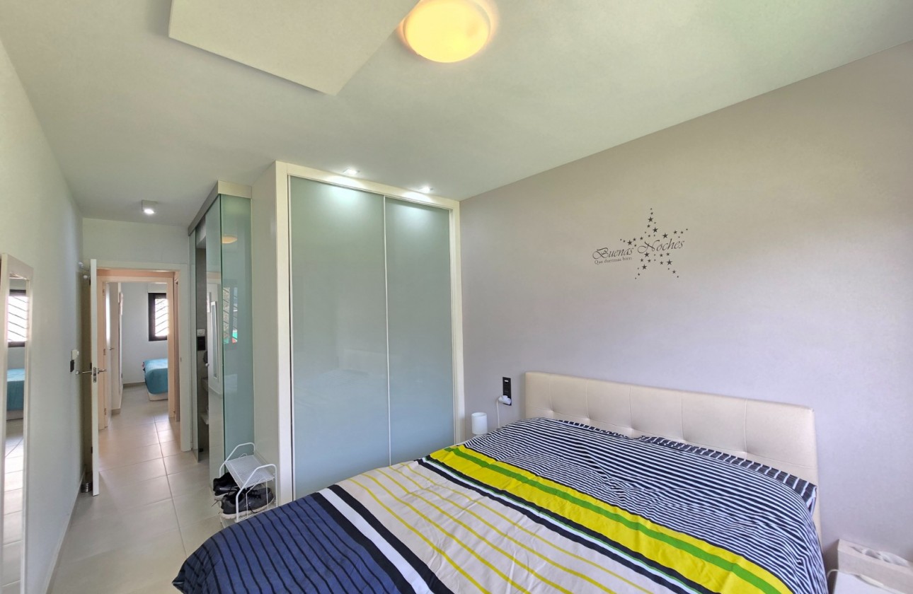 Reventa - Apartment / Flat * - Orihuela Costa * - Punta Prima *