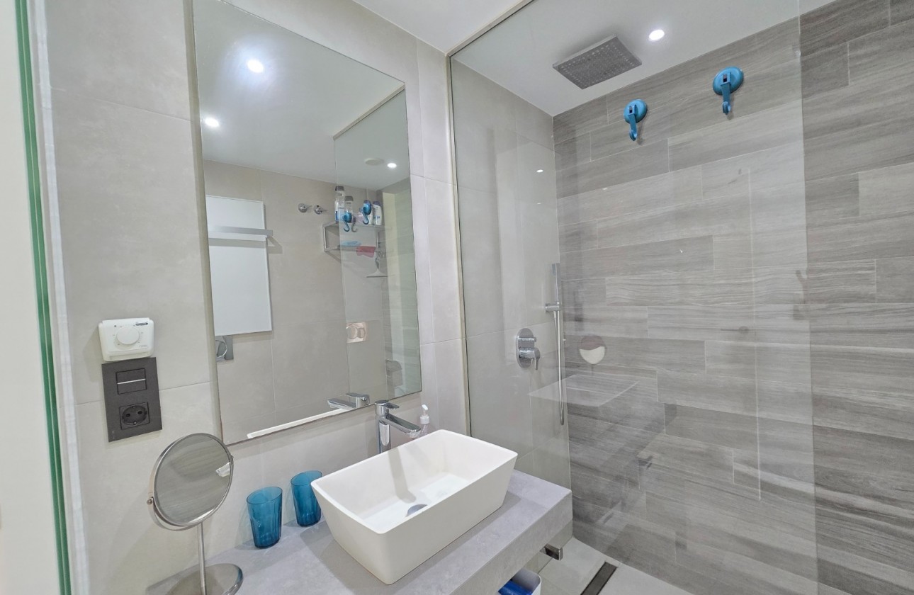 Reventa - Apartment / Flat * - Orihuela Costa * - Punta Prima *