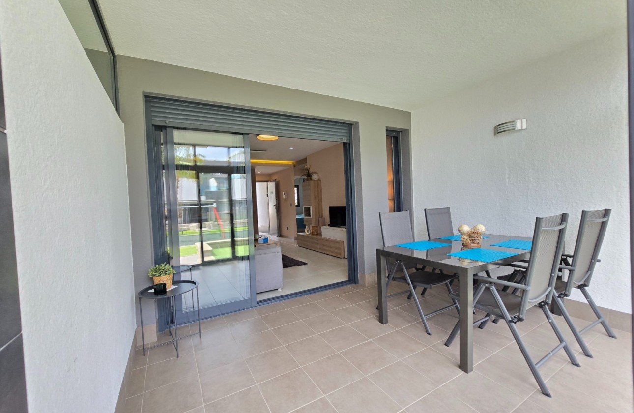 Reventa - Apartment / Flat * - Orihuela Costa * - Punta Prima *