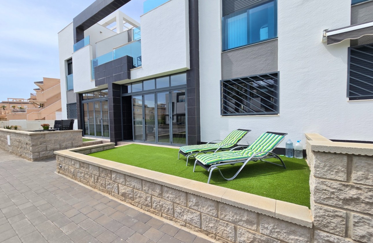 Reventa - Apartment / Flat * - Orihuela Costa * - Punta Prima *