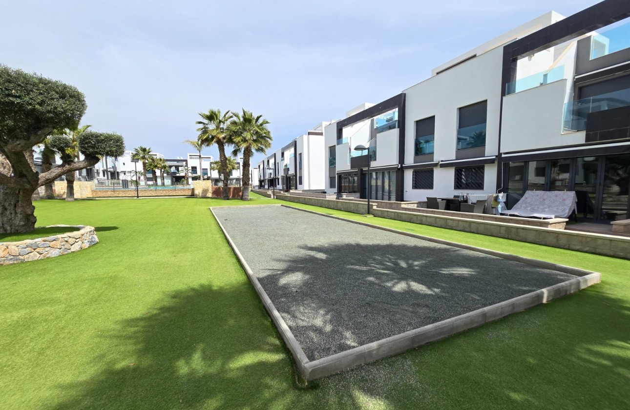 Reventa - Apartment / Flat * - Orihuela Costa * - Punta Prima *