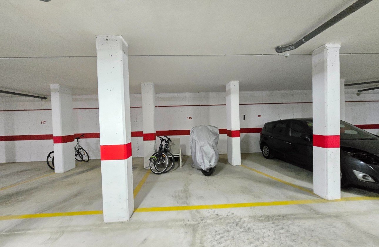 Reventa - Apartment / Flat * - Orihuela Costa * - Punta Prima *