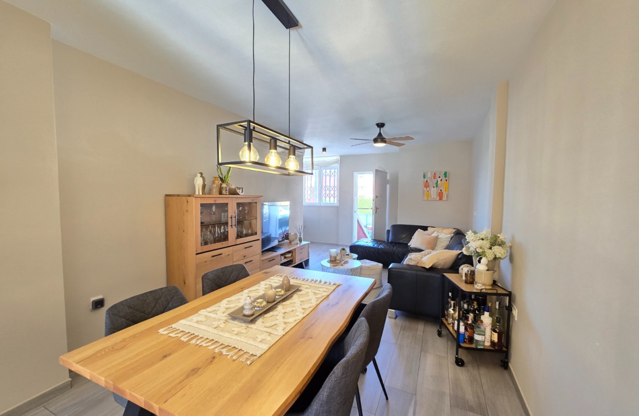 Reventa - Apartment / Flat * - Orihuela Costa * - Los Altos *