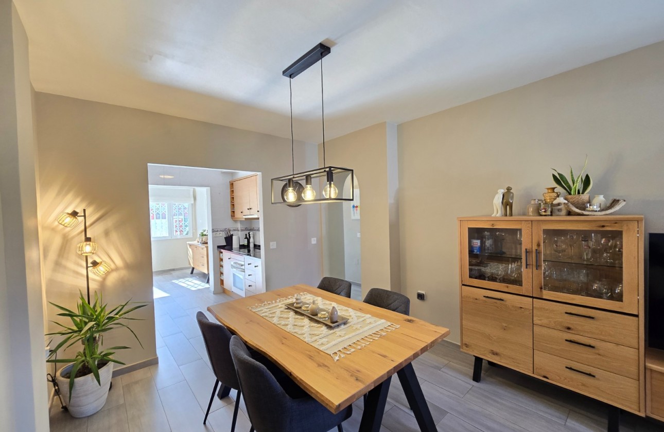 Reventa - Apartment / Flat * - Orihuela Costa * - Los Altos *