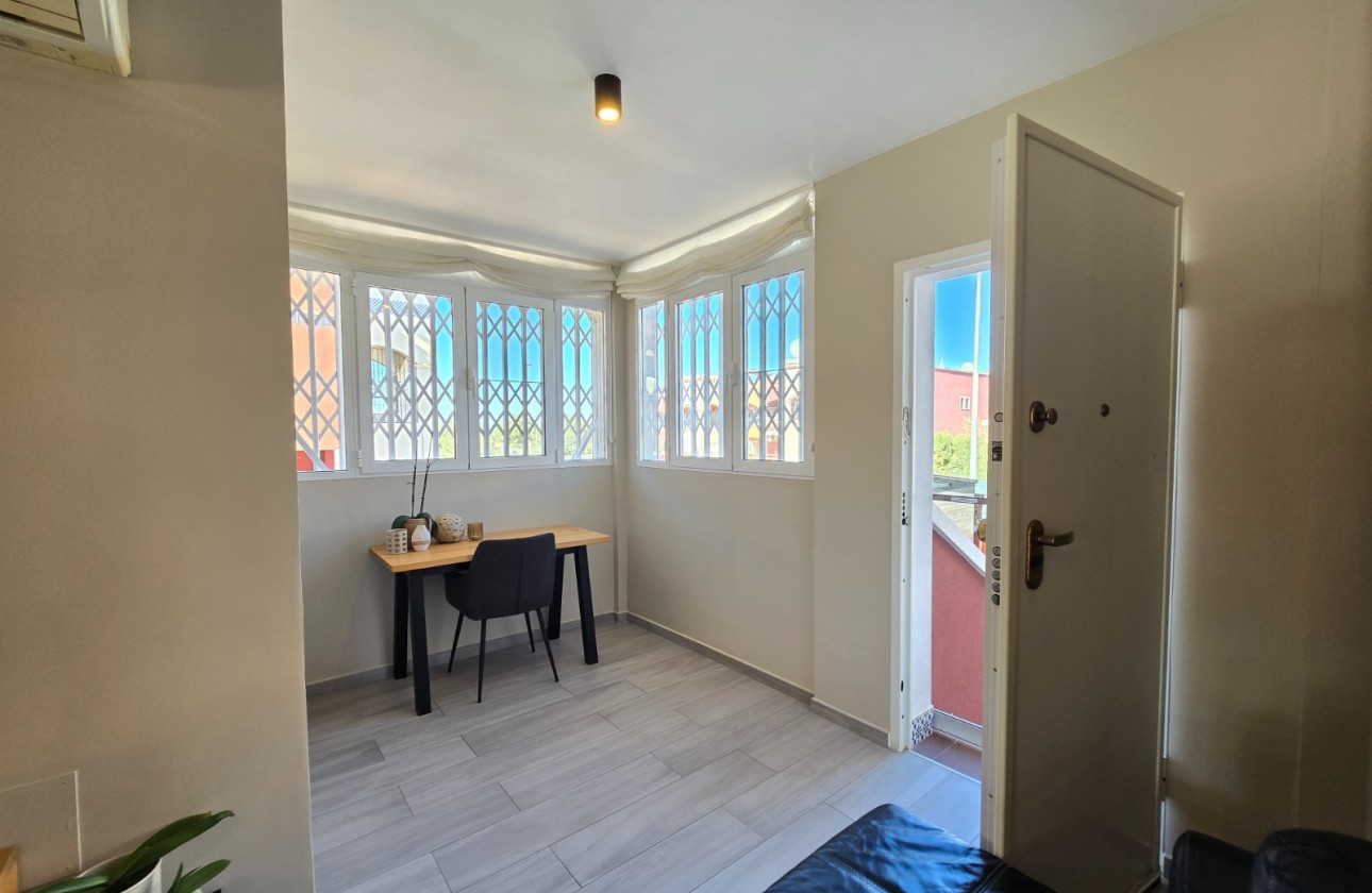 Reventa - Apartment / Flat * - Orihuela Costa * - Los Altos *