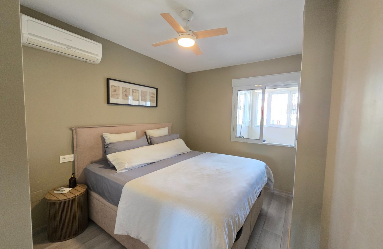 Reventa - Apartment / Flat * - Orihuela Costa * - Los Altos *