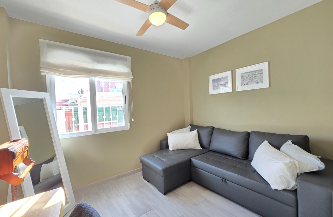 Reventa - Apartment / Flat * - Orihuela Costa * - Los Altos *