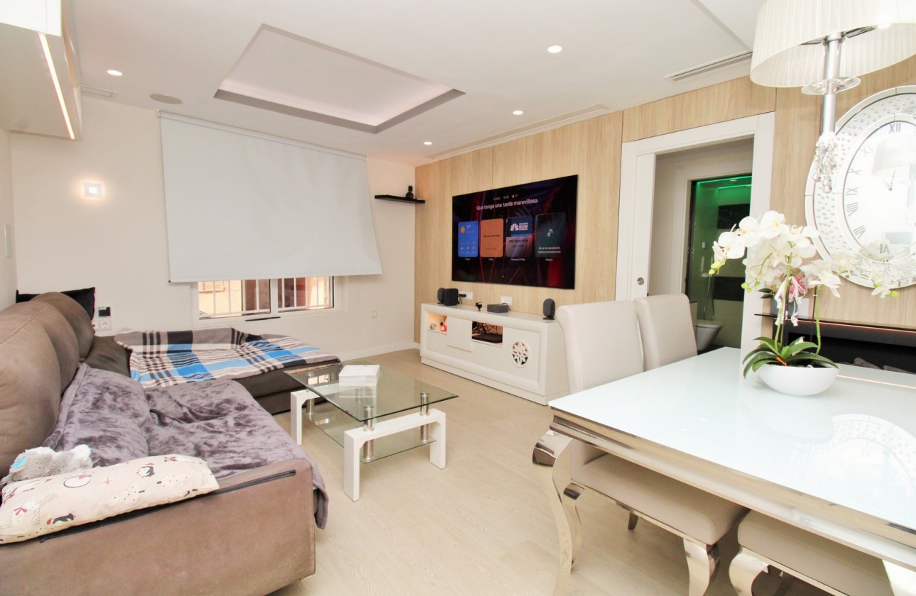 Resale - Apartment - Torrevieja