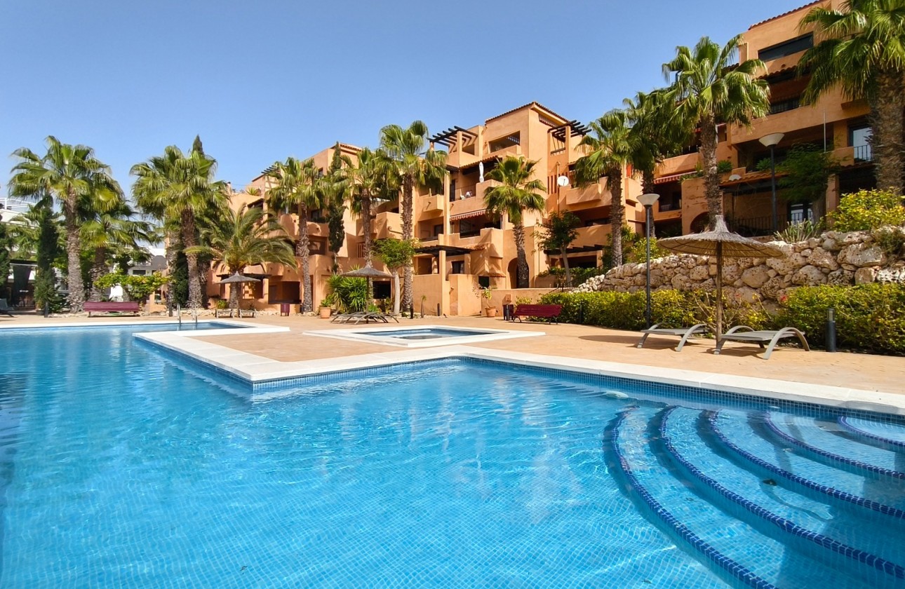 Resale - Apartment / Flat - Orihuela Costa - Villamartin