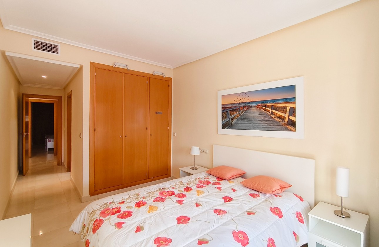 Resale - Apartment / Flat - Orihuela Costa - Villamartin