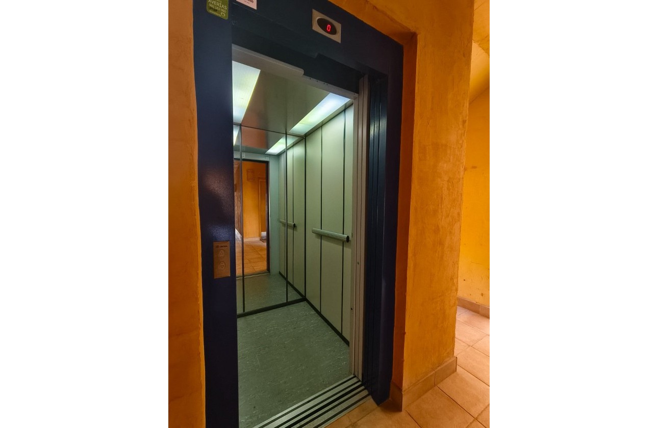 Resale - Apartment / Flat - Orihuela Costa - Villamartin