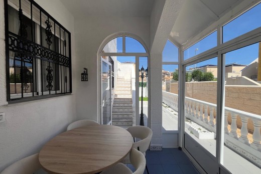 Återförsäljning -  - Punta Prima - Serena